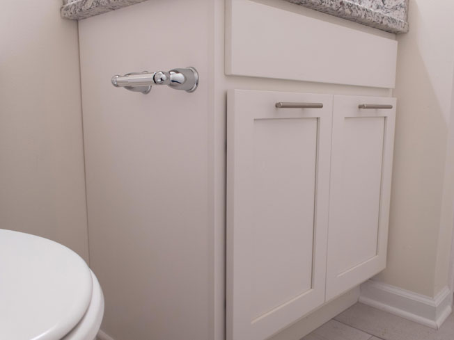 Ashton Place Townhomes Summit White Shaker Cabinet